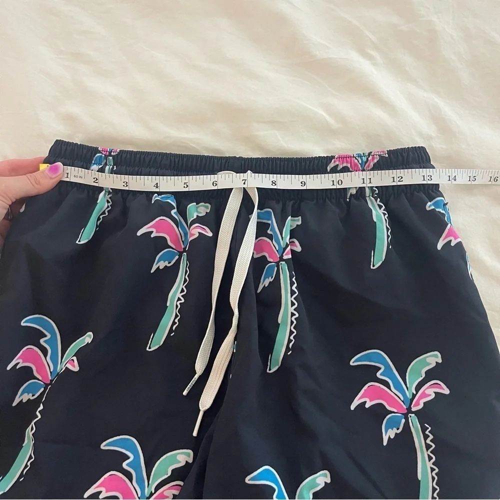 chubbies size small